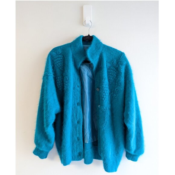 Vintage Turquoise 3D grape cardigan - Picture 3 of 12